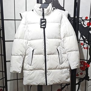 The Very Warm White Puffer Parka Coat Size Small NWT